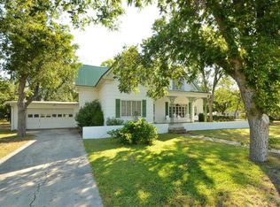 109 Bowie, luling, TX 78648