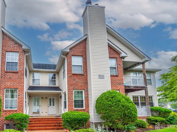 278 Vasser Dr, Piscataway, NJ 08854