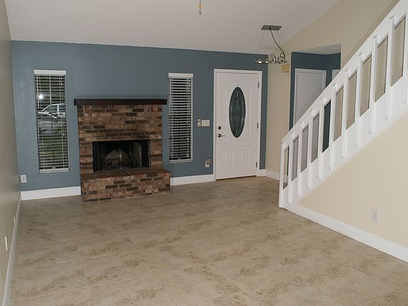 5th image of 1072 Abell Cir