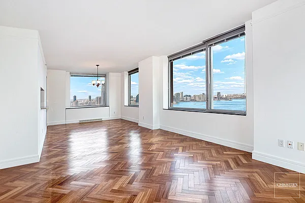 Rented by Christie's International Real Estate Group, LLC | media 26