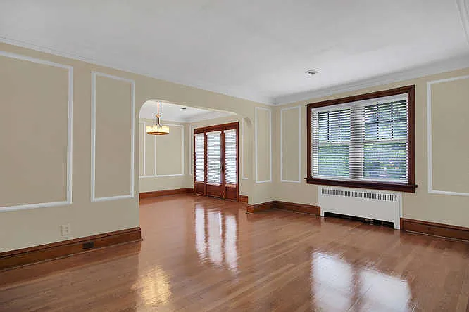 (242) 7156-58 Tulane Ave — Photo 2