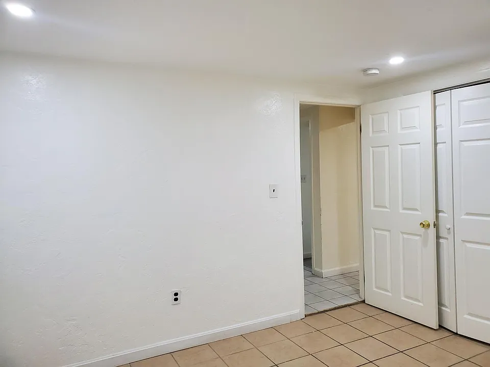 Bedroom #1, 13x12