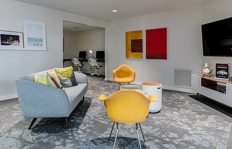 Sundance Apartments — Photo 17
