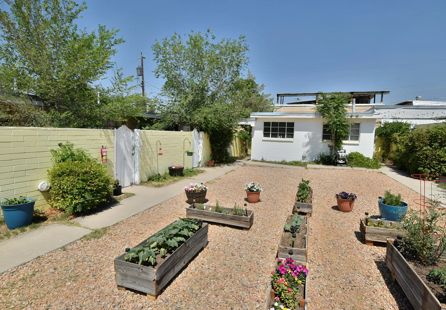Hidden Gem Ridgecrest Studio Near UNM, Nob Hill & Local Hot Spots — Photo 1