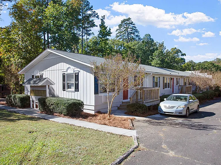 936 Morreene Rd — Photo 44