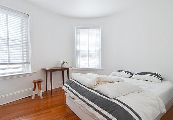 5th image of 6 Perry St APT 3