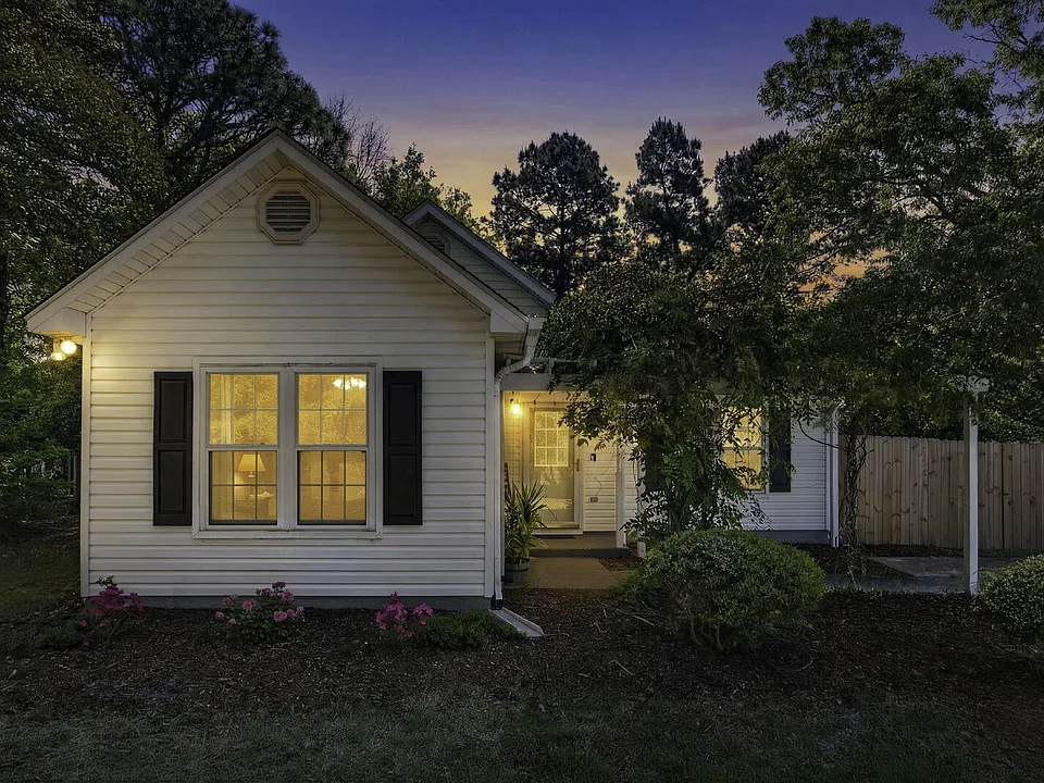 315 Tangle Oaks Ct