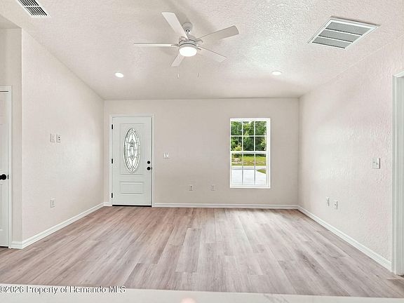 5th image of 3299 Harden St