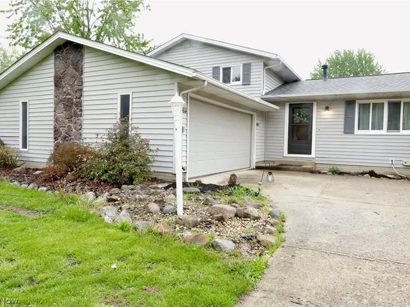 8859 Bender Rd, North Ridgeville, OH 44039
