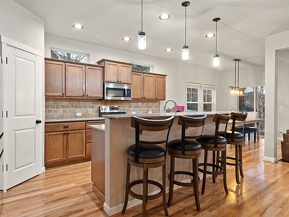 5th image of 24939 E Pine Point Ct