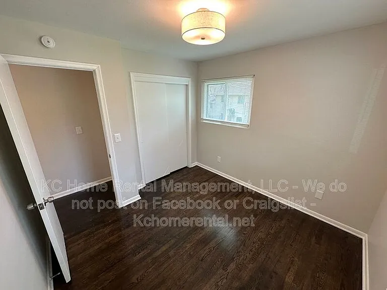 5012 Powell Ave — Photo 9