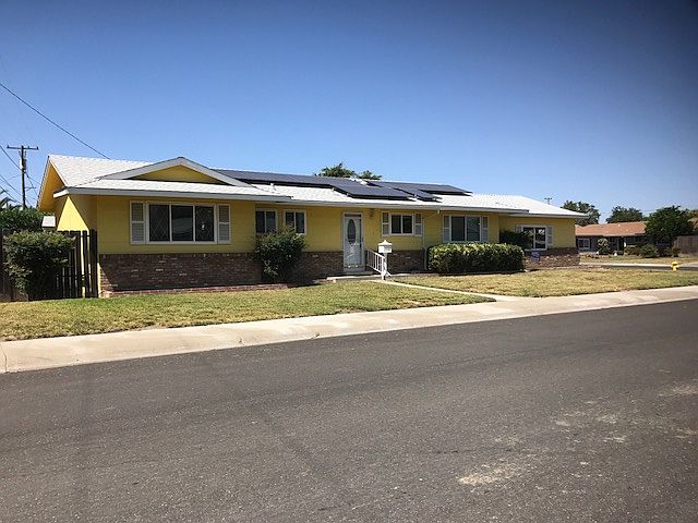 1st image of 723 Placer Dr