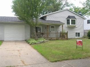 716 N Wheeler St, Griffith, IN 46319