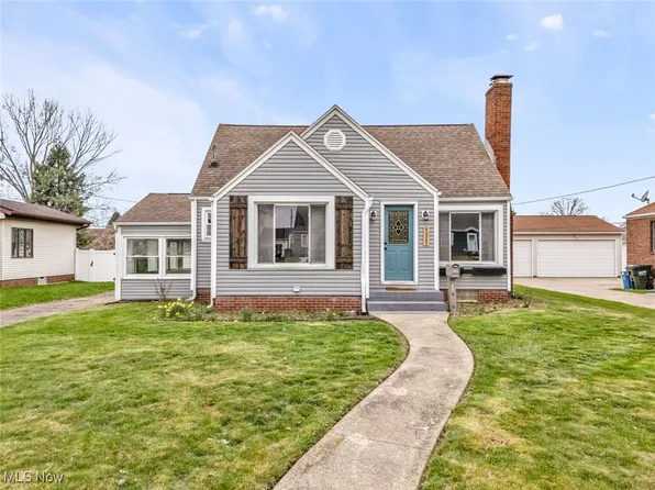 1221 Delverne Ave SW, Canton, OH 44710