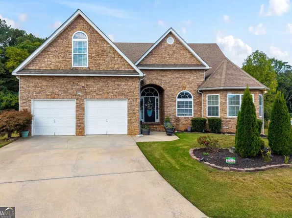 330 Brittney Cv, Loganville, GA 30052