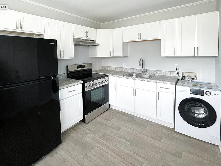 2105 North Dr #2 — Photo 2