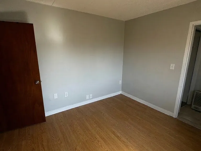 6 Lowell Ter #2 — Photo 15