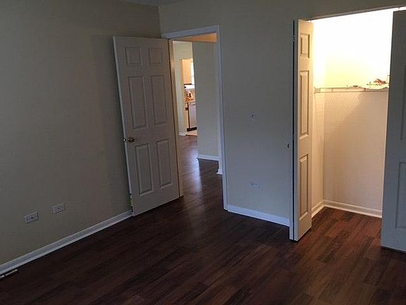4th image of 466 N Lake Shore Dr
