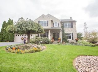 830 Maxwell Dr, Easton, PA 18040