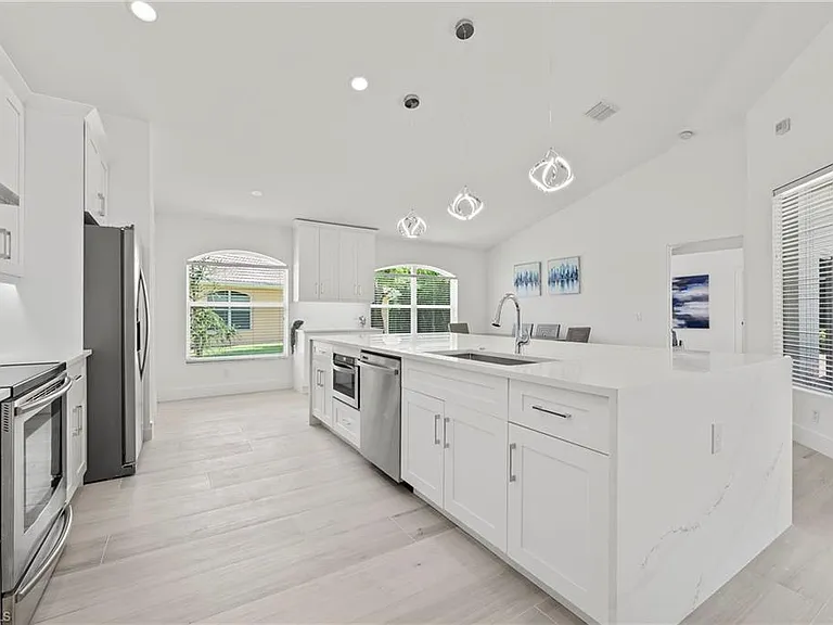 2050 Terrazzo Ln — Photo 4