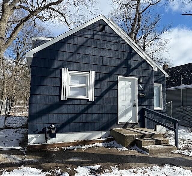 1st image of 3332 Mona St