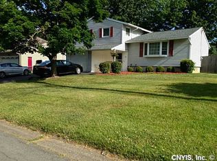 13 Dewline Rd, Liverpool, NY 13090