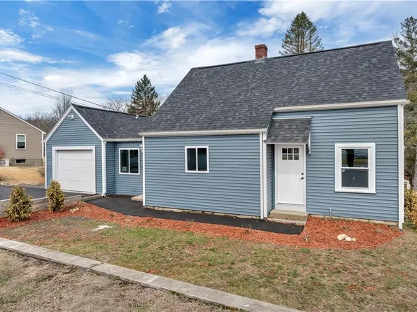 98 Lonsdale St, West Warwick, RI 02893