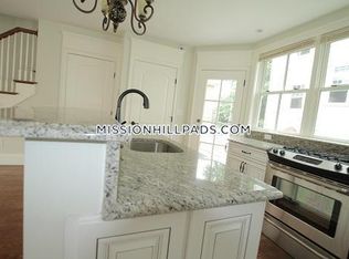 64 Pontiac St #1PS, Roxbury Crossing, MA 02120