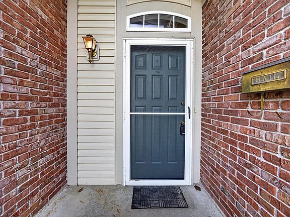 3rd image of 608 E Moss Creek Dr
