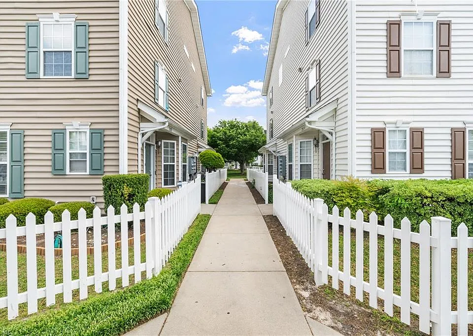 2014 Gentry St