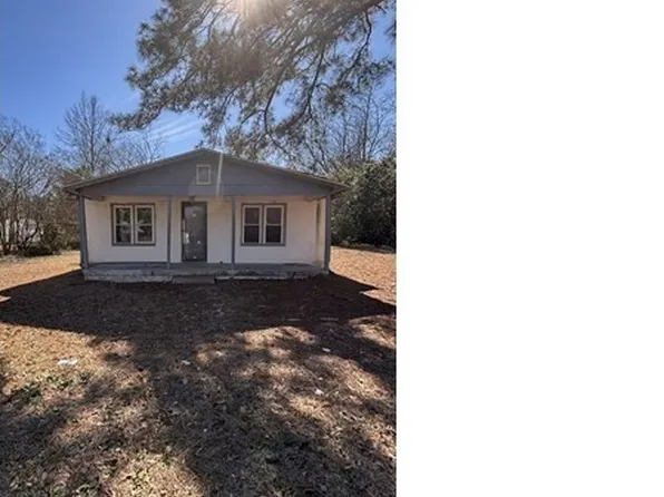 411 Honey St #1, Laurinburg, NC 28352