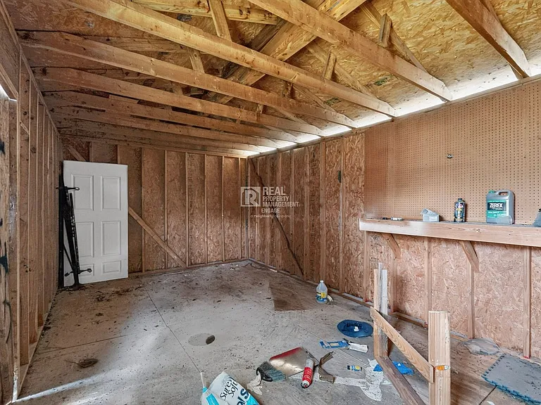 303 Westwood Dr — Photo 30
