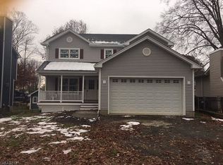 118 Minnehaha Blvd, Lake Hiawatha, NJ 07034