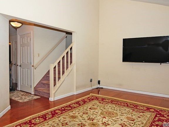 4th image of 7 Beech St