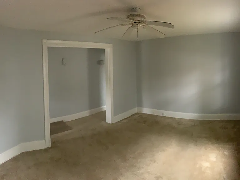 328 E King Street — Photo 7