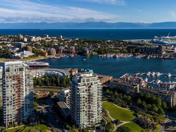 60 Saghalie Rd #705, Victoria, BC V9A 0H1