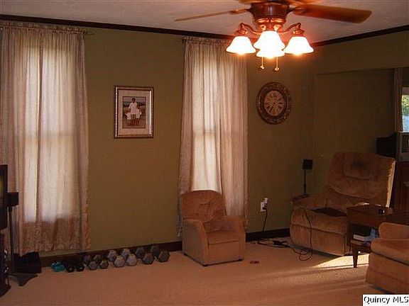 Home for Sale in Payson, IL $109,000