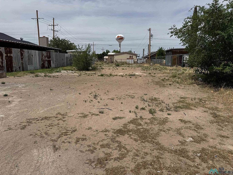 1st image of 718 Champ Clark Ave