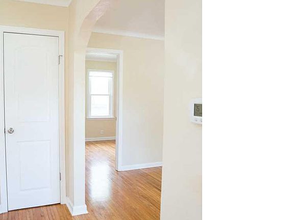 5th image of 1154 Columbus St