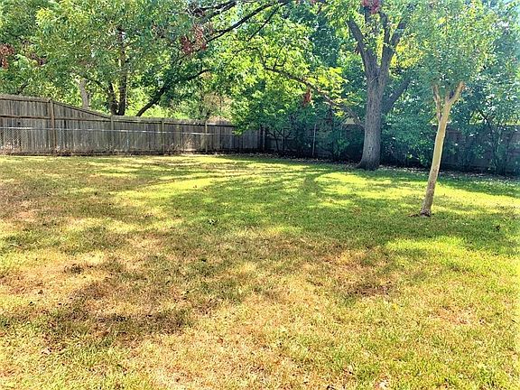 4th image of 5201 Brookdale Ln