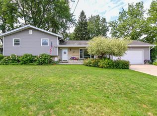 1210 Richards Ave, Watertown, WI 53094