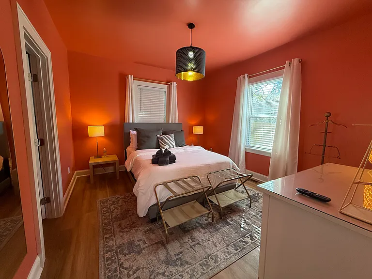 335 Katonah Ave — Photo 4