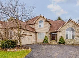 201 Raleigh Ct, Aurora, OH 44202