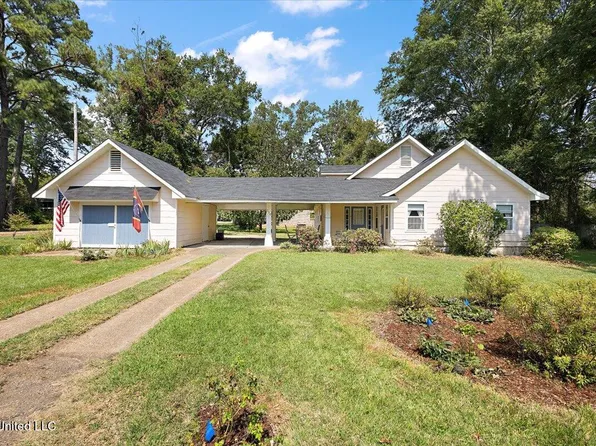 228 W Porter St, Ridgeland, MS 39157