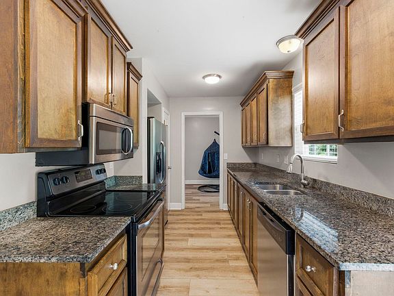 2nd image of 420 Forest Grove Cir