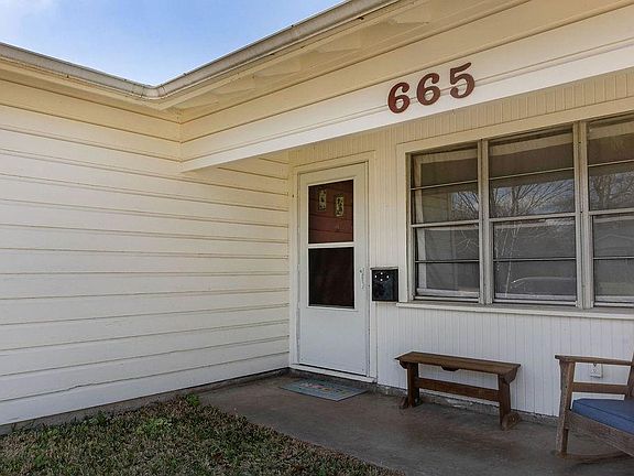 3rd image of 665 Parson Dr