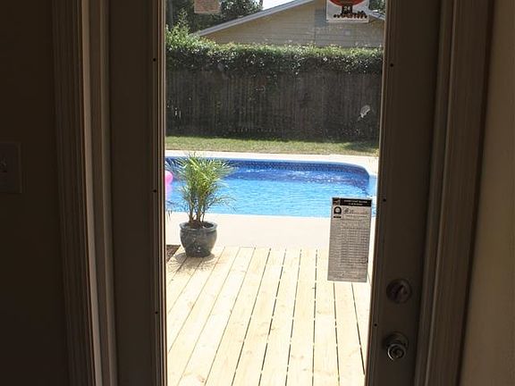 5th image of 5570 Peachtree Ct