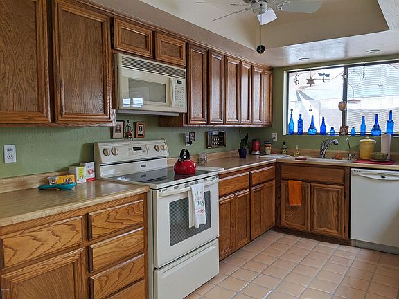 2nd image of 6534 N Maryland Cir