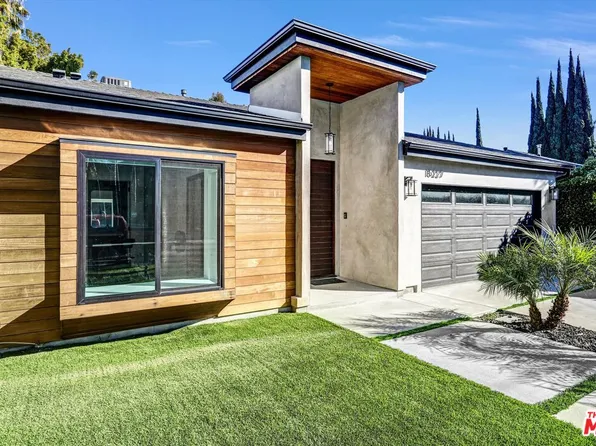 15227 Hartsook St, Sherman Oaks, CA 91403