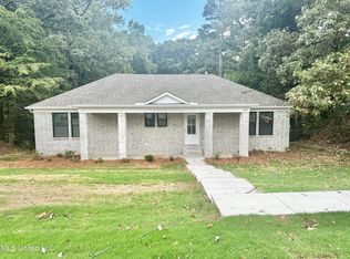 573 Thunderbird Dr S, Hernando, MS 38632